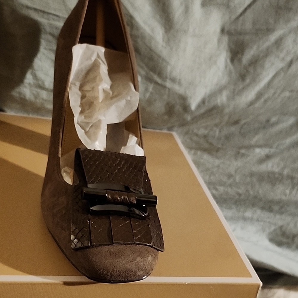 Michael Kors Brown Textured Heels